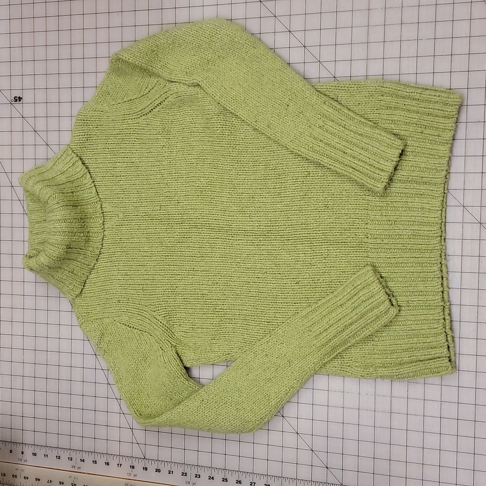 Ruff Hewn green sweater large